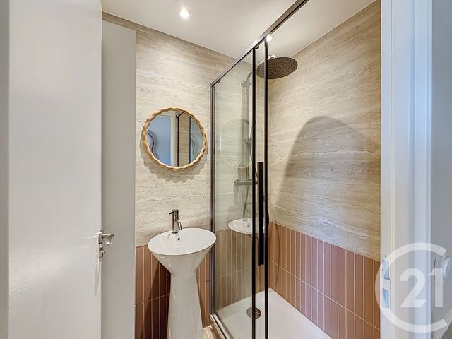 Appartement T1 à vendre - 1 pièce - 27.15 m2 - LYON - 69004 - RHONE-ALPES - Century 21 Rive Gauche