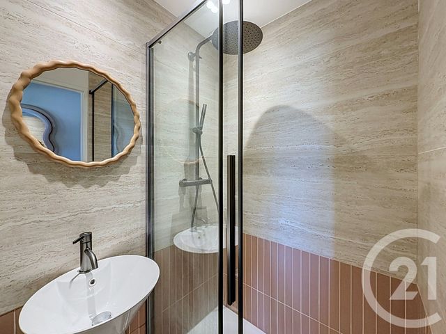 Appartement T1 à vendre - 1 pièce - 27.15 m2 - LYON - 69004 - RHONE-ALPES - Century 21 Rive Gauche