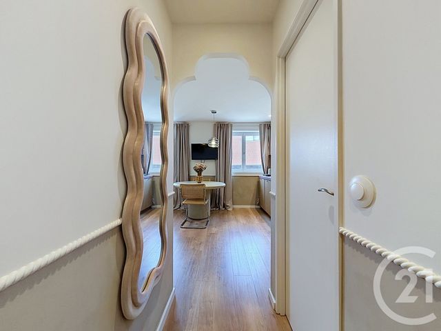 Appartement T1 à vendre - 1 pièce - 27.15 m2 - LYON - 69004 - RHONE-ALPES - Century 21 Rive Gauche
