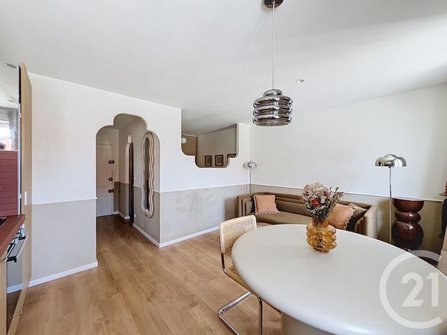 Appartement T1 à vendre - 1 pièce - 27.15 m2 - LYON - 69004 - RHONE-ALPES - Century 21 Rive Gauche