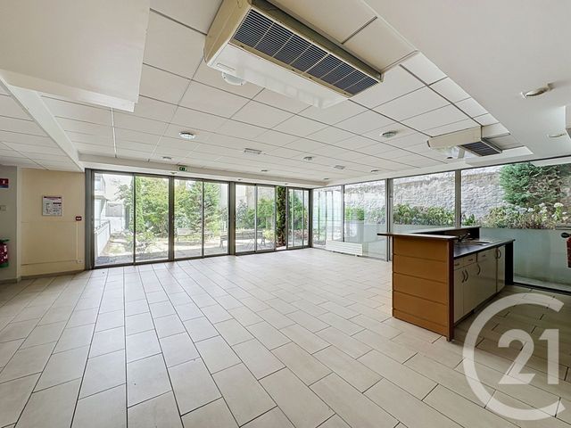 Appartement Loft à vendre - 2 pièces - 110.45 m2 - LYON - 69009 - RHONE-ALPES - Century 21 Rive Gauche