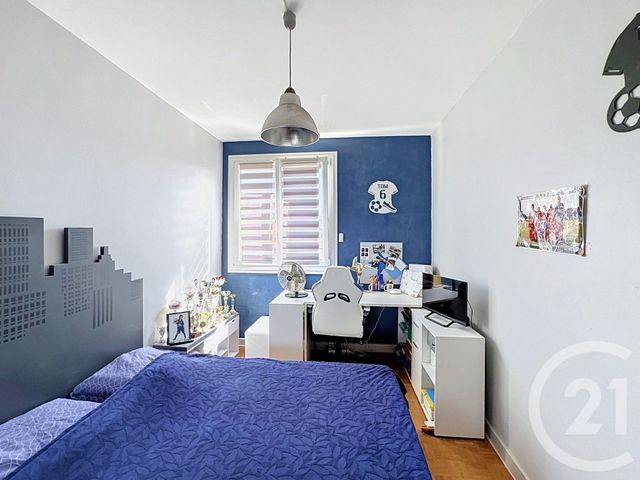 Appartement F4 à vendre - 4 pièces - 73.56 m2 - VILLEURBANNE - 69 - RHONE-ALPES - Century 21 Rive Gauche