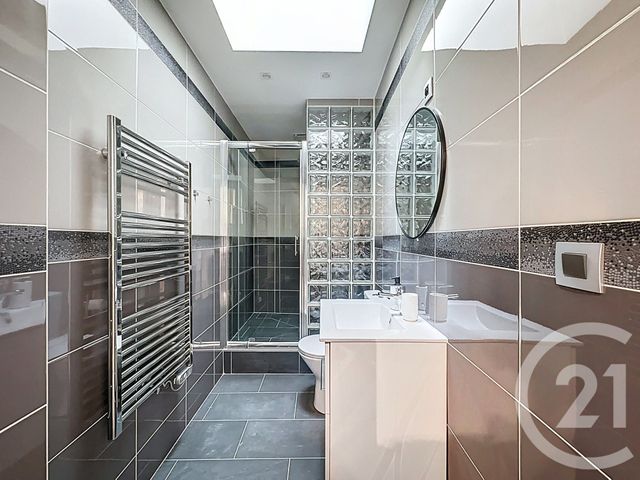 Appartement F1 bis à vendre - 2 pièces - 35.15 m2 - LYON - 69006 - RHONE-ALPES - Century 21 Rive Gauche