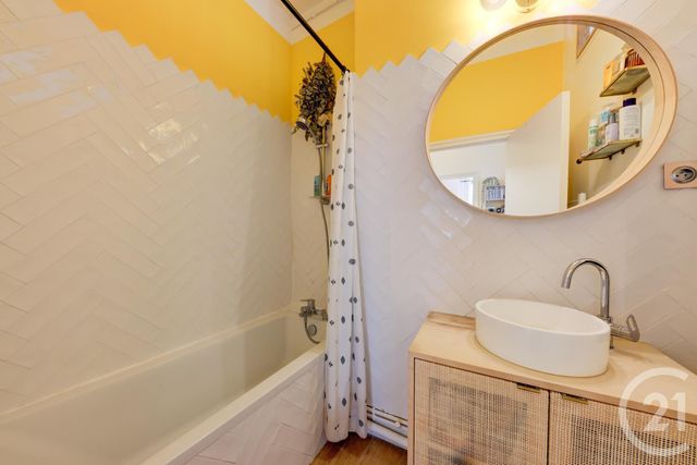 Appartement F2 à vendre - 2 pièces - 51.31 m2 - LYON - 69006 - RHONE-ALPES - Century 21 Rive Gauche