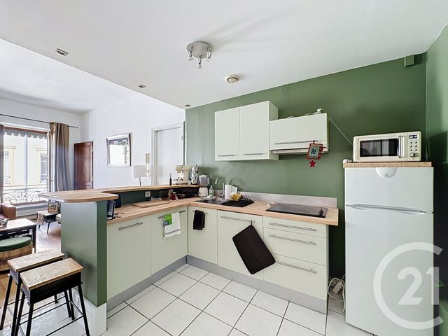 Appartement T2 à vendre - 2 pièces - 45.8 m2 - LYON - 69006 - RHONE-ALPES - Century 21 Rive Gauche