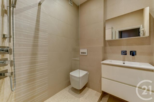 Appartement F4 à vendre - 5 pièces - 111.0 m2 - LYON - 69006 - RHONE-ALPES - Century 21 Rive Gauche