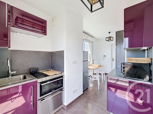 Appartement T3 à vendre - 3 pièces - 62.13 m2 - LYON - 69008 - RHONE-ALPES - Century 21 Rive Gauche
