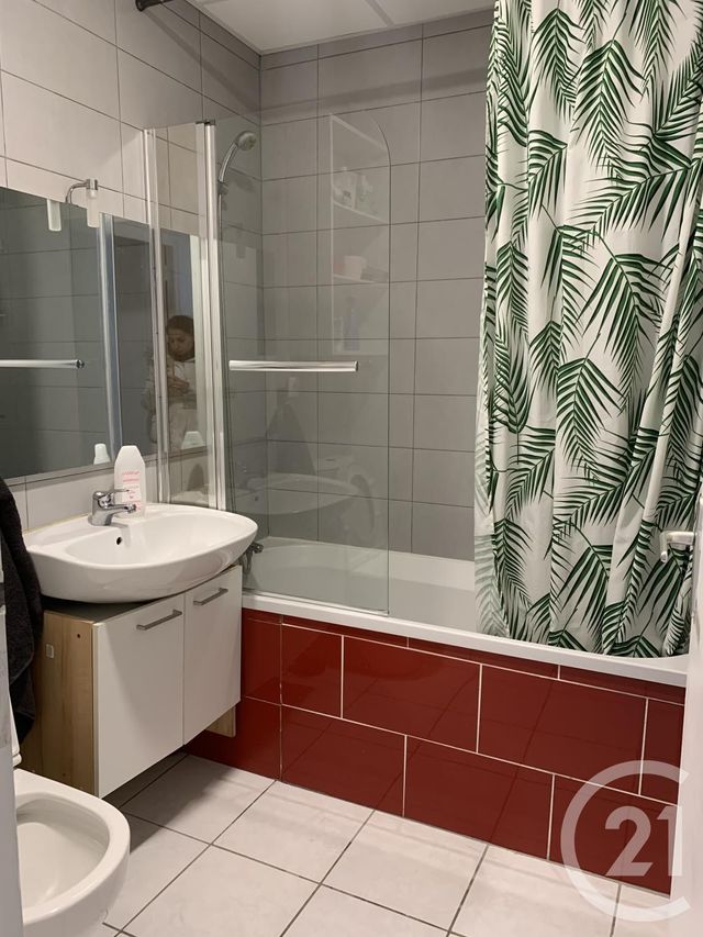 Appartement F2 à vendre - 3 pièces - 67.32 m2 - VILLEURBANNE - 69 - RHONE-ALPES - Century 21 Rive Gauche