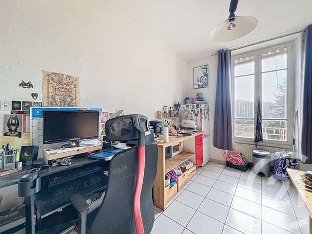 Appartement T2 à vendre - 2 pièces - 41.48 m2 - VILLEURBANNE - 69 - RHONE-ALPES - Century 21 Rive Gauche