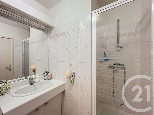 Appartement F4 à vendre - 4 pièces - 109.0 m2 - VILLEURBANNE - 69 - RHONE-ALPES - Century 21 Rive Gauche