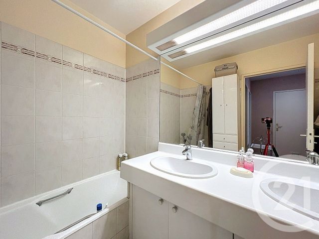 Appartement F4 à vendre - 4 pièces - 109.0 m2 - VILLEURBANNE - 69 - RHONE-ALPES - Century 21 Rive Gauche