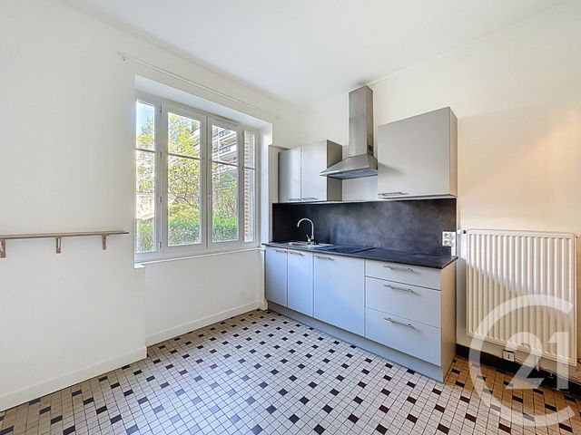 Appartement F1 bis à vendre - 2 pièces - 27.7 m2 - LYON - 69006 - RHONE-ALPES - Century 21 Rive Gauche