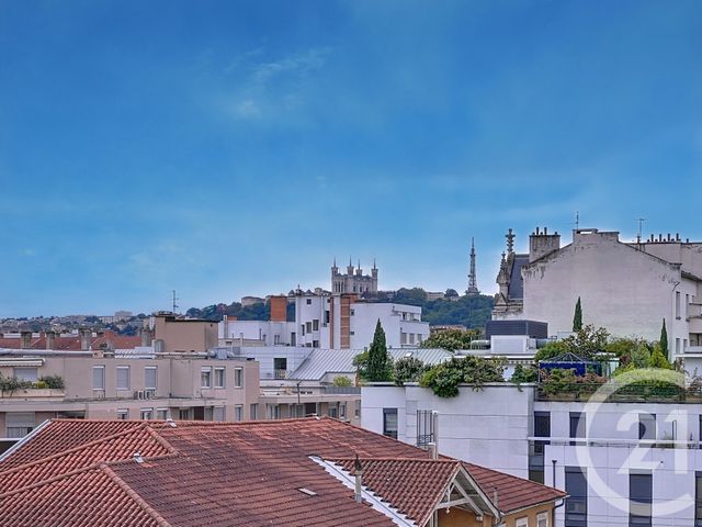 Afficher la photo en grand Appartement T3 à vendre - 3 pièces - 97.02 m2 - LYON - 69006 - RHONE-ALPES - Century 21 Rive Gauche