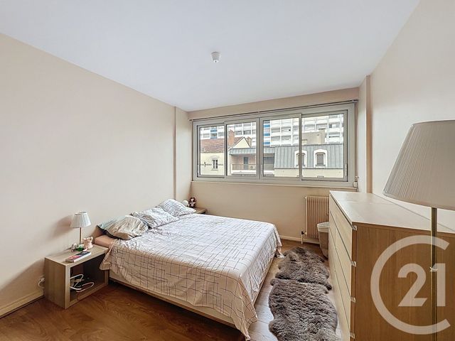 Afficher la photo en grand Appartement T3 à vendre - 3 pièces - 97.02 m2 - LYON - 69006 - RHONE-ALPES - Century 21 Rive Gauche