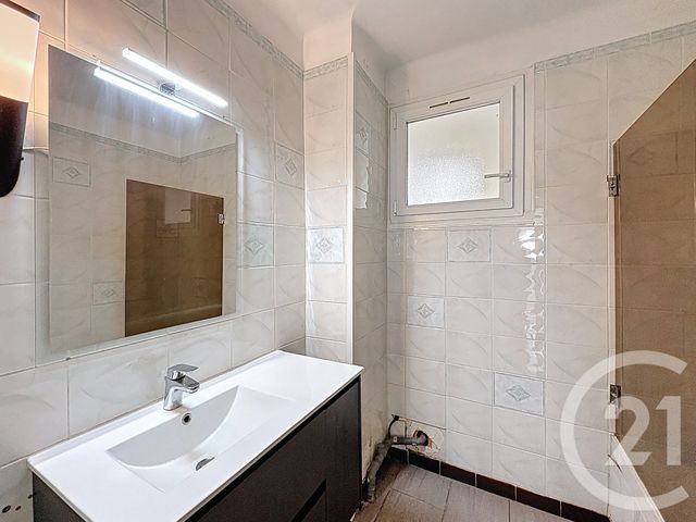 Appartement F3 à vendre - 3 pièces - 84.39 m2 - LYON - 69006 - RHONE-ALPES - Century 21 Rive Gauche