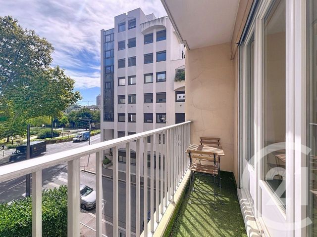 Afficher la photo en grand Appartement T2 à vendre - 2 pièces - 46.3 m2 - LYON - 69006 - RHONE-ALPES - Century 21 Rive Gauche