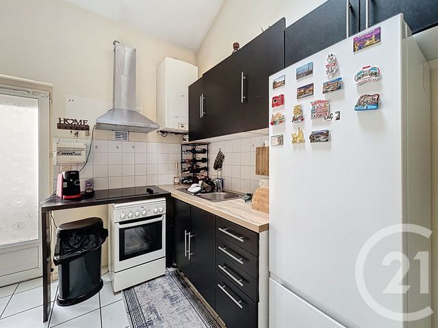 Afficher la photo en grand Appartement T3 à vendre - 3 pièces - 49.92 m2 - VILLEURBANNE - 69 - RHONE-ALPES - Century 21 Rive Gauche