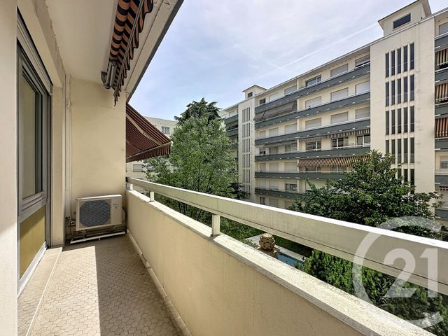 Appartement T3 à vendre - 3 pièces - 73.02 m2 - LYON - 69006 - RHONE-ALPES - Century 21 Rive Gauche