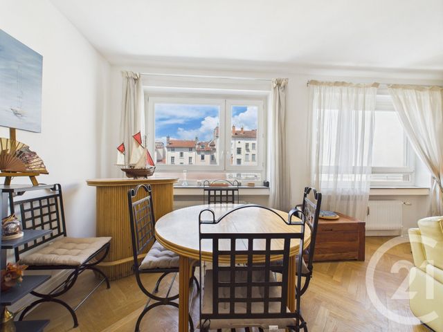 Appartement F5 à vendre - 5 pièces - 131.67 m2 - LYON - 69006 - RHONE-ALPES - Century 21 Rive Gauche