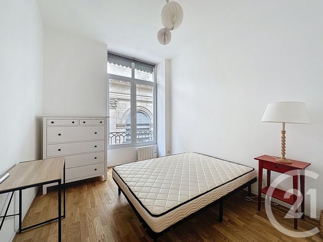 Appartement F3 à louer - 3 pièces - 105.06 m2 - LYON - 69001 - RHONE-ALPES - Century 21 Rive Gauche