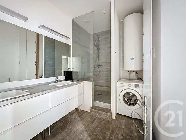 Appartement F3 à louer - 3 pièces - 105.06 m2 - LYON - 69001 - RHONE-ALPES - Century 21 Rive Gauche