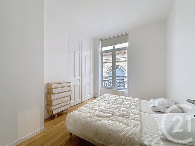 Appartement F3 à louer - 3 pièces - 105.06 m2 - LYON - 69001 - RHONE-ALPES - Century 21 Rive Gauche