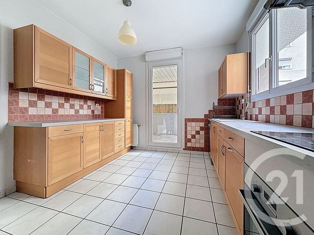 Appartement F5 à vendre - 5 pièces - 103.59 m2 - VILLEURBANNE - 69 - RHONE-ALPES - Century 21 Rive Gauche