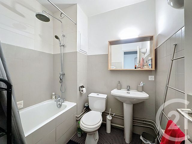 Appartement F1 à vendre - 1 pièce - 26.06 m2 - LYON - 69006 - RHONE-ALPES - Century 21 Rive Gauche