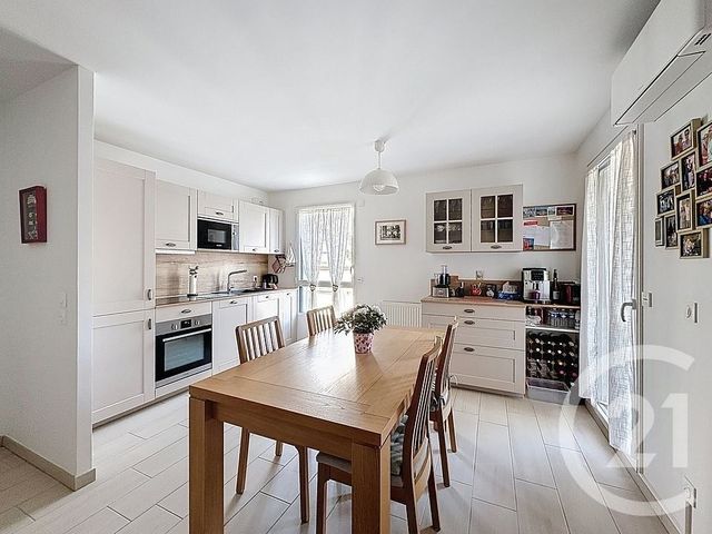 Appartement T3 à vendre - 3 pièces - 71.33 m2 - LYON - 69006 - RHONE-ALPES - Century 21 Rive Gauche