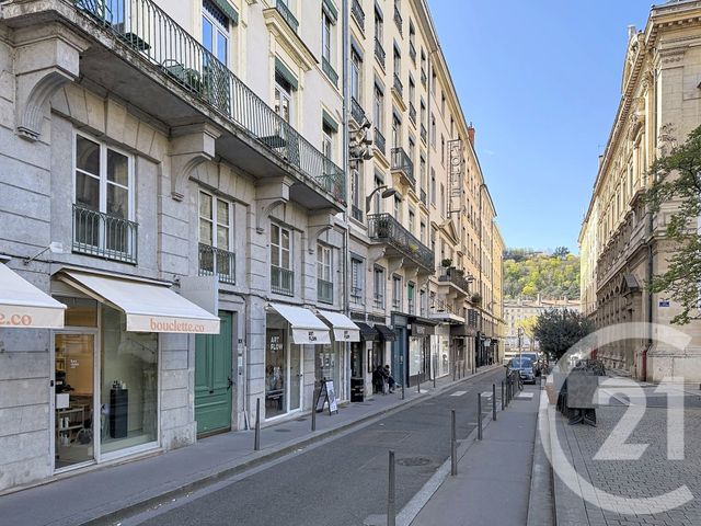 Appartement F2 à vendre - 2 pièces - 49.0 m2 - LYON - 69002 - RHONE-ALPES - Century 21 Rive Gauche