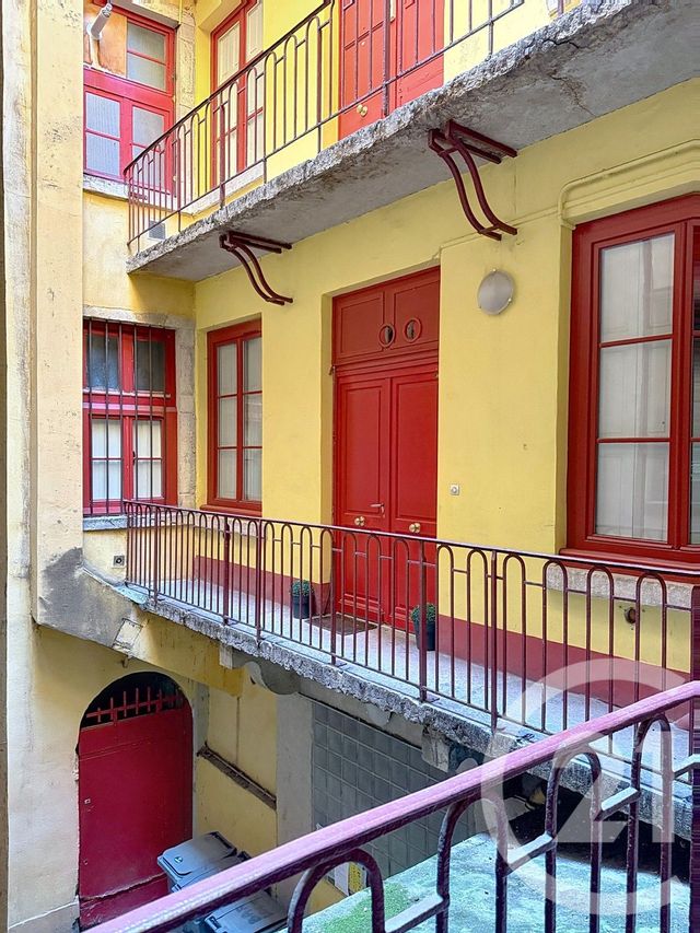 Appartement F2 à vendre - 2 pièces - 49.0 m2 - LYON - 69002 - RHONE-ALPES - Century 21 Rive Gauche