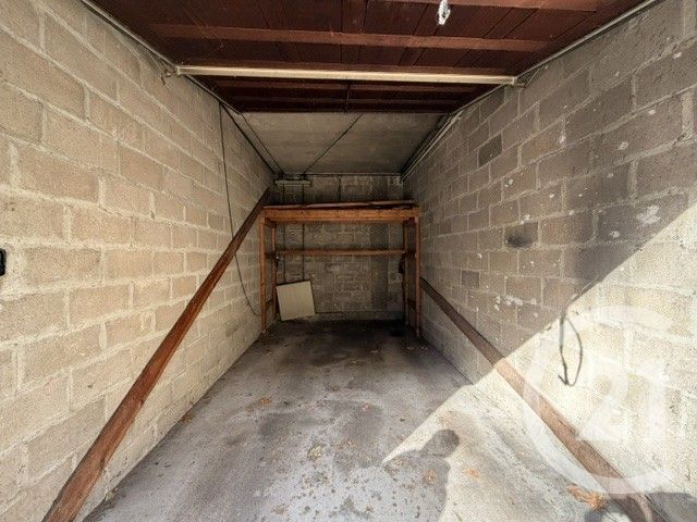 parking à louer - 12.0 m2 - LYON - 69006 - RHONE-ALPES - Century 21 Rive Gauche