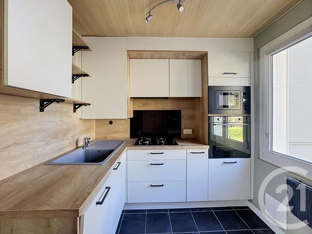 Appartement T4 à vendre - 3 pièces - 62.7 m2 - CALUIRE ET CUIRE - 69 - RHONE-ALPES - Century 21 Rive Gauche