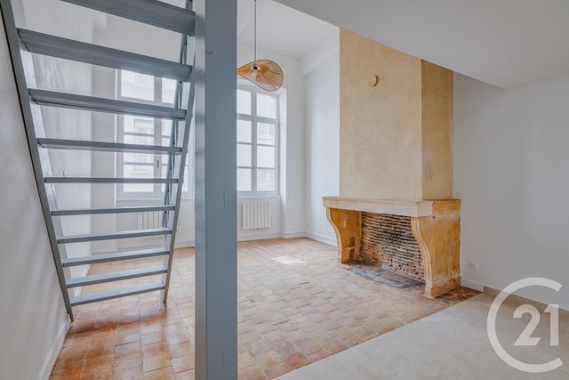 Appartement F1 bis à vendre - 2 pièces - 40.0 m2 - LYON - 69002 - RHONE-ALPES - Century 21 Rive Gauche