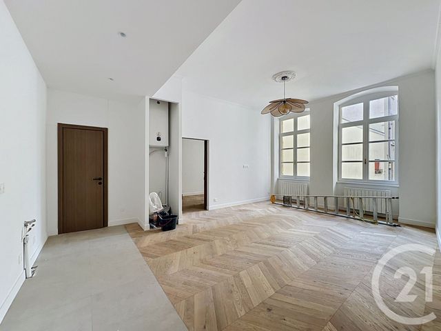 Appartement F1 bis à vendre - 2 pièces - 48.0 m2 - LYON - 69002 - RHONE-ALPES - Century 21 Rive Gauche