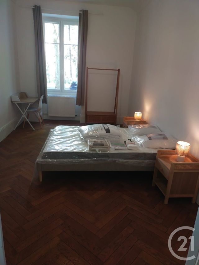 Appartement T2 à louer - 2 pièces - 60.44 m2 - LYON - 69006 - RHONE-ALPES - Century 21 Rive Gauche
