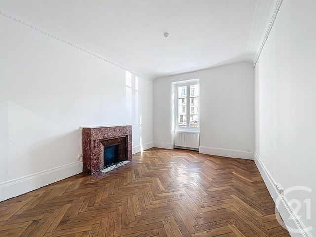 Appartement T2 à louer - 2 pièces - 60.44 m2 - LYON - 69006 - RHONE-ALPES - Century 21 Rive Gauche