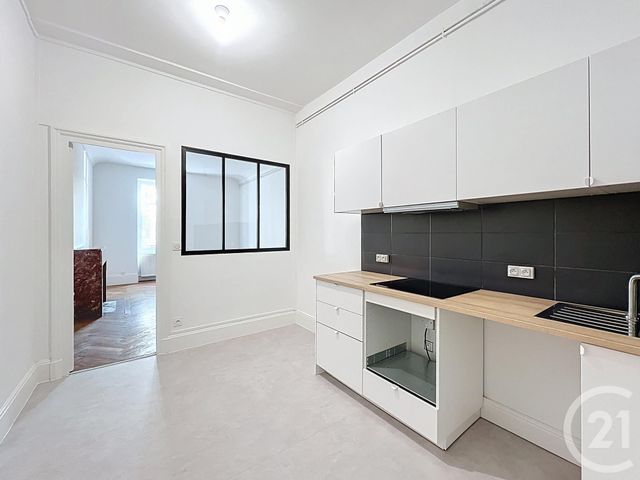 Appartement T2 à louer - 2 pièces - 60.44 m2 - LYON - 69006 - RHONE-ALPES - Century 21 Rive Gauche