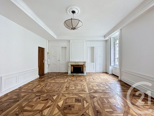 Appartement F2 à vendre - 2 pièces - 51.19 m2 - LYON - 69002 - RHONE-ALPES - Century 21 Rive Gauche