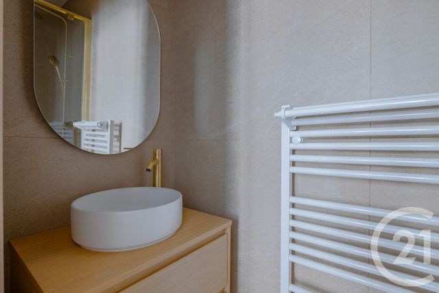 Appartement F2 à vendre - 2 pièces - 51.19 m2 - LYON - 69002 - RHONE-ALPES - Century 21 Rive Gauche