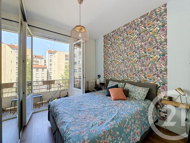 Appartement F3 bis à vendre - 3 pièces - 84.0 m2 - LYON - 69006 - RHONE-ALPES - Century 21 Rive Gauche