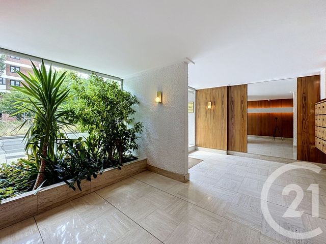 Appartement T2 à vendre - 2 pièces - 53.02 m2 - LYON - 69006 - RHONE-ALPES - Century 21 Rive Gauche