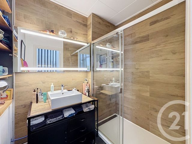 Appartement à vendre - 3 pièces - 78.01 m2 - LYON - 69006 - RHONE-ALPES - Century 21 Rive Gauche