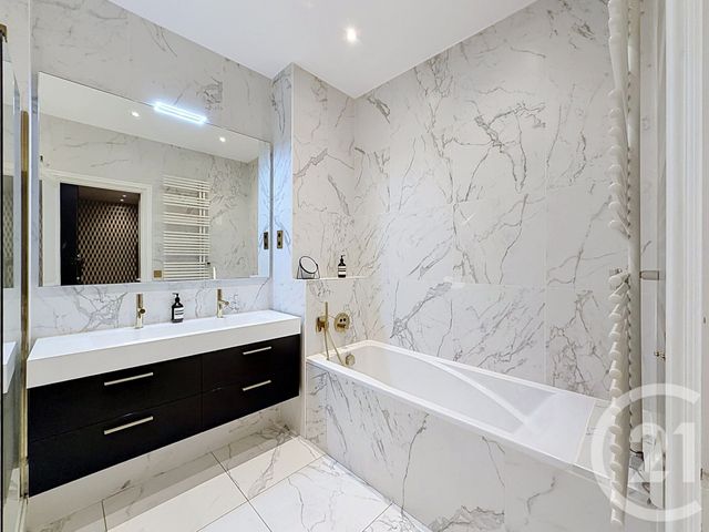 Appartement F3 à vendre - 3 pièces - 78.09 m2 - LYON - 69006 - RHONE-ALPES - Century 21 Rive Gauche
